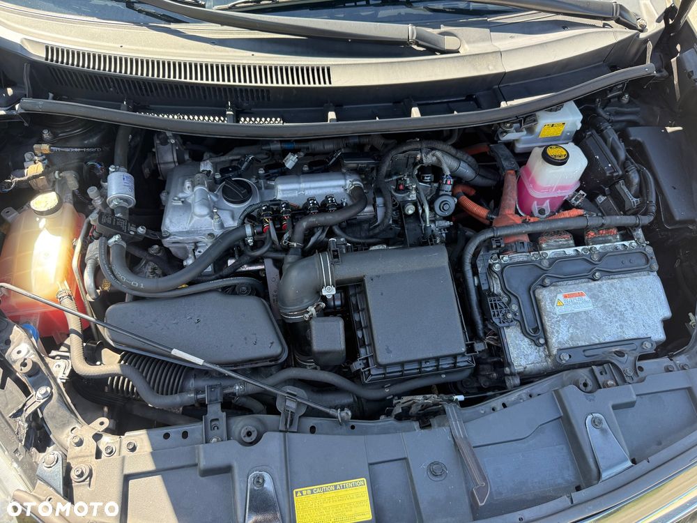 Toyota Auris 1.8 HSD Luna - 20