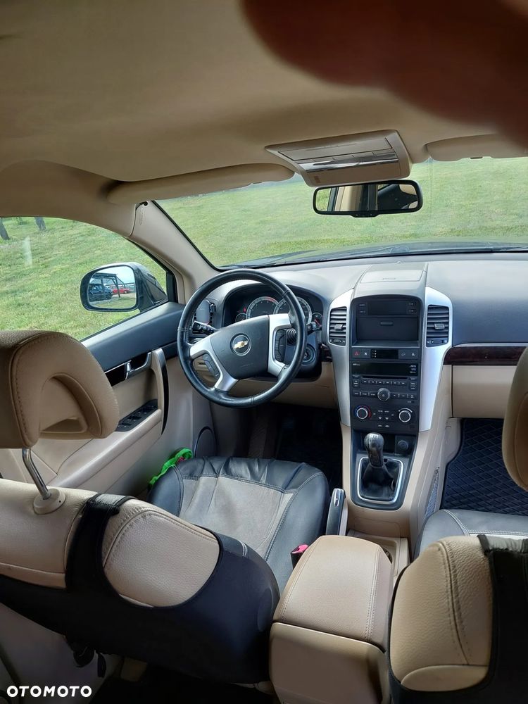 Chevrolet Captiva 2.0 d LT medium - 15