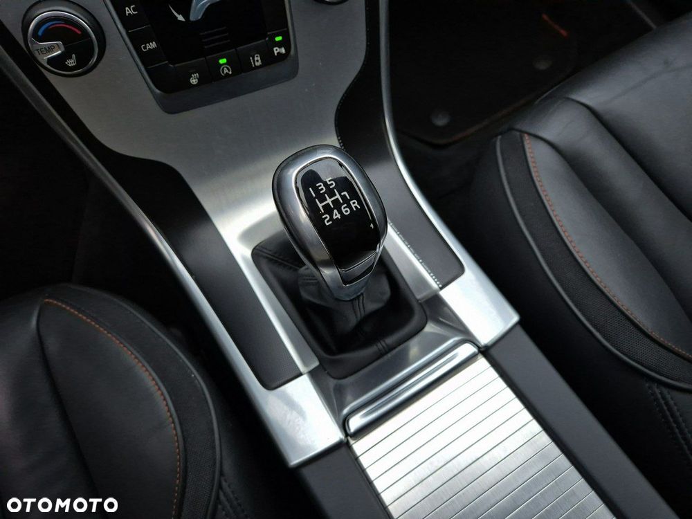 Volvo XC 60 D3 Ocean Race - 21