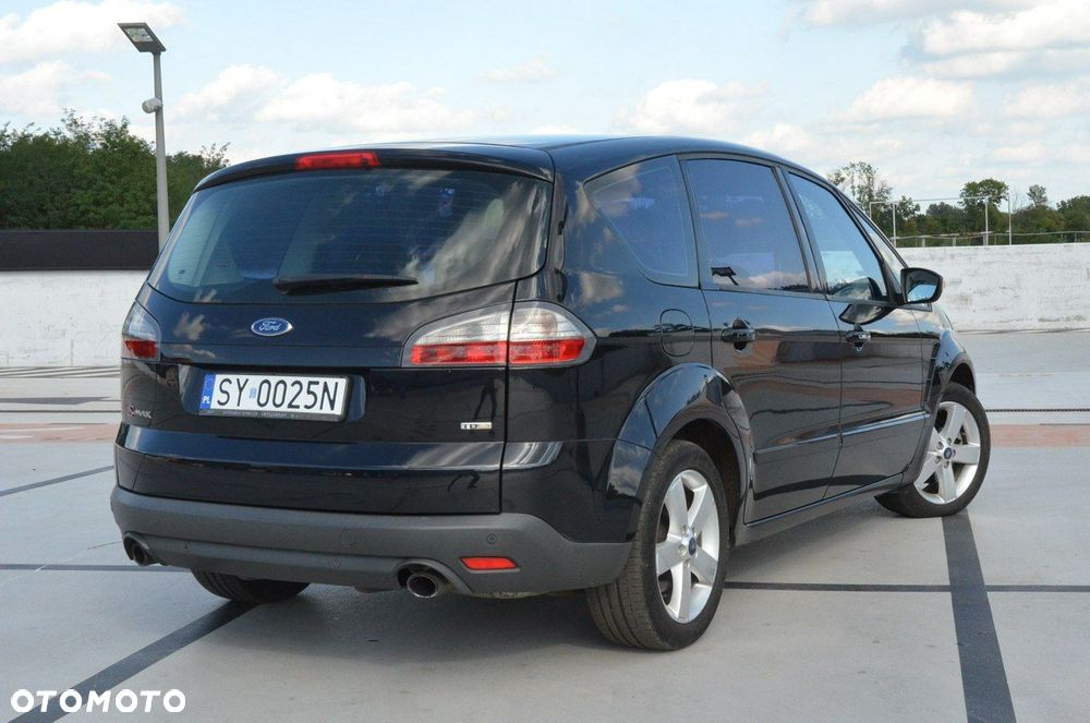 Ford S-Max - 19