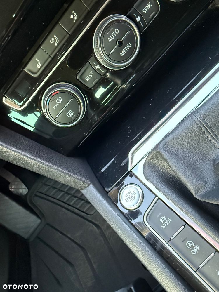 Volkswagen Passat 1.8 TSI BMT Highline - 20