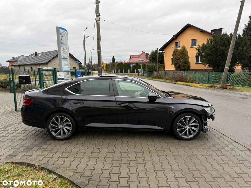 Skoda Superb 2.0 TDI 4x4 L&K DSG - 2