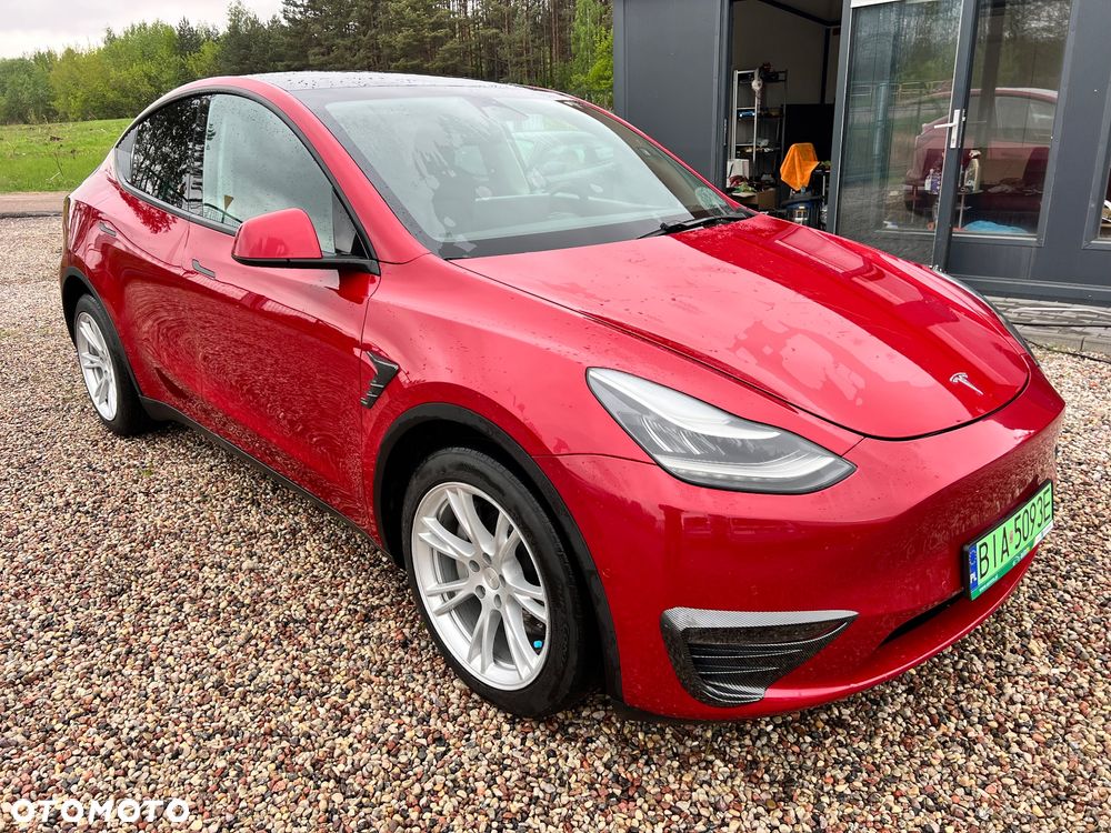 Tesla Model Y Long Range Dual Motor AWD - 3