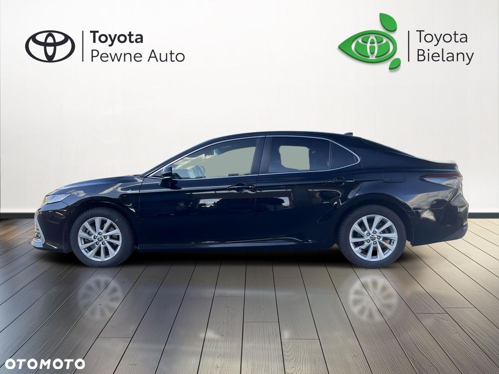 Toyota Camry - 2