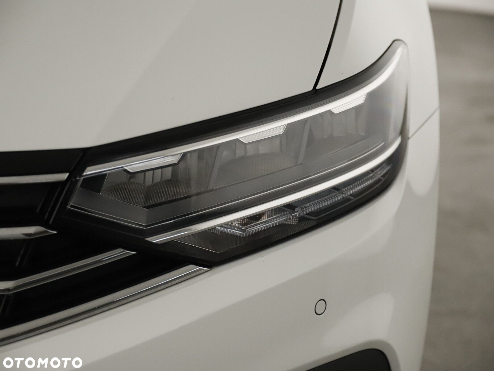 Volkswagen Passat - 21