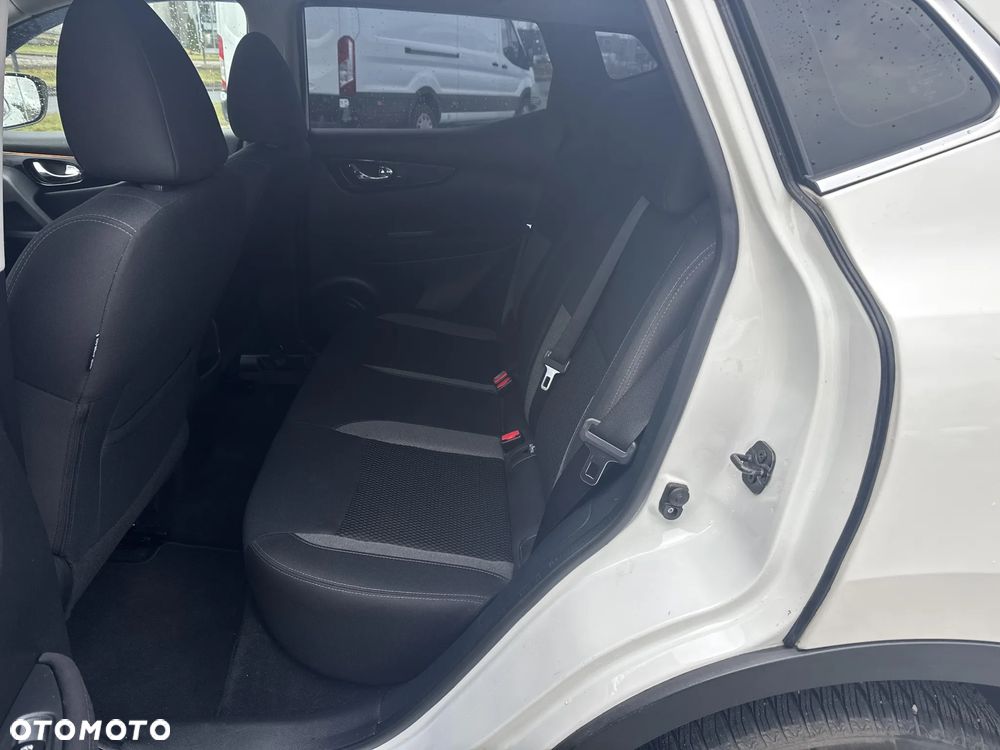 Nissan Qashqai 1.3 DIG-T N-Style EU6d - 18