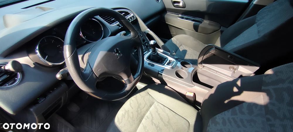 Peugeot 3008 1.6 Premium+ - 6