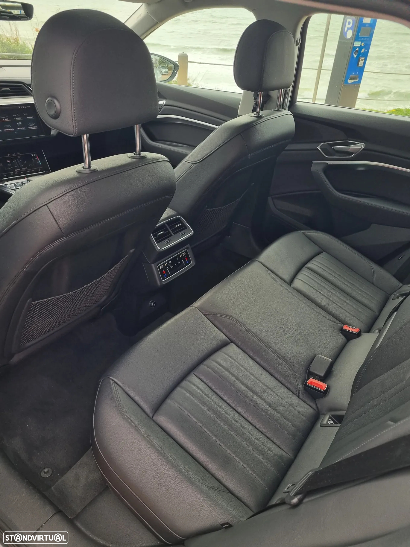 Audi e-tron - 11