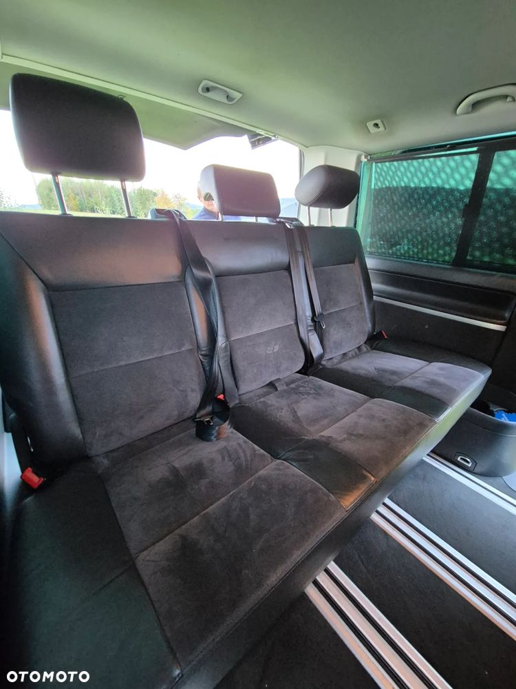 Volkswagen Multivan - 15