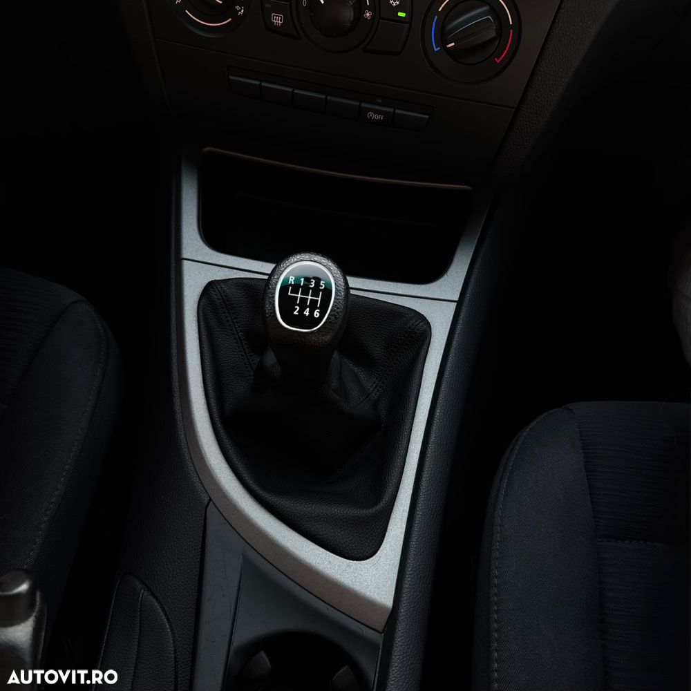 BMW Seria 1 118d - 13