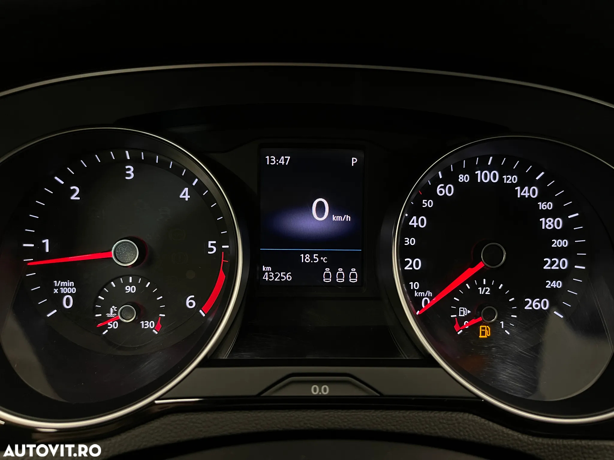 Volkswagen Passat 2.0 TDI DSG Highline - 27