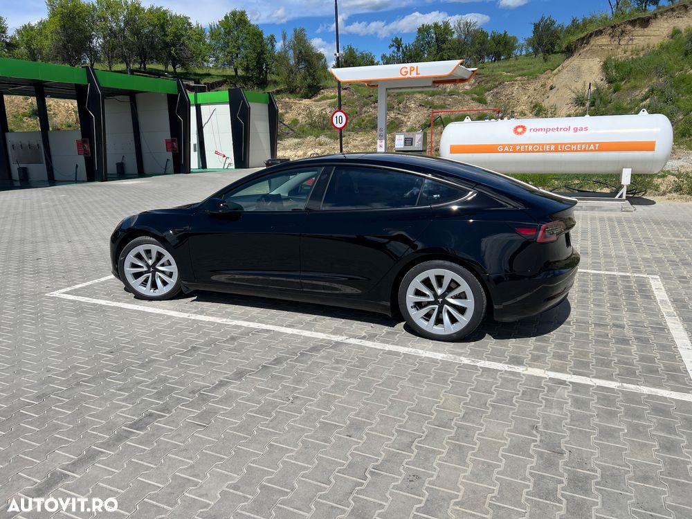 Tesla Model 3 Long Range - 7