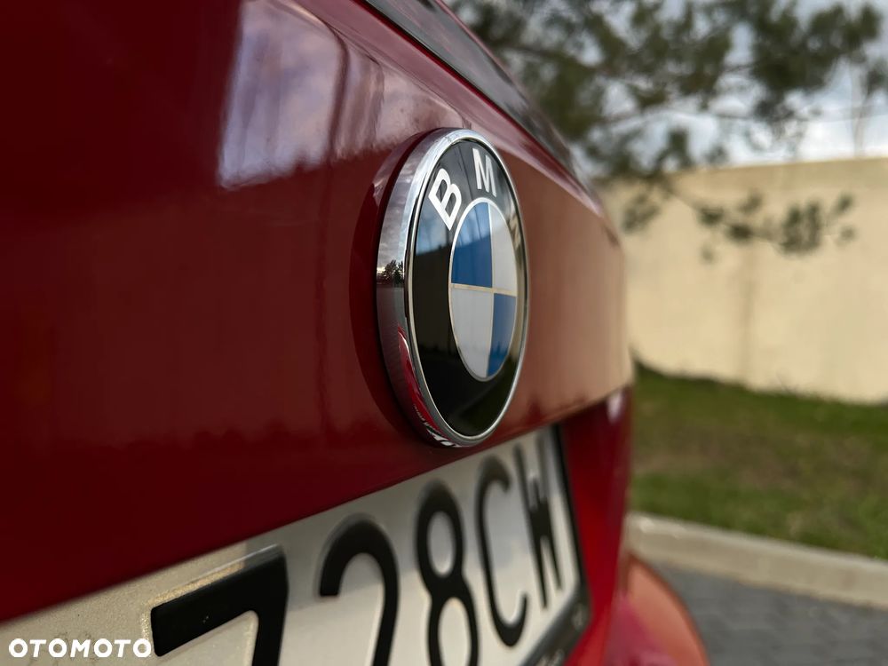 BMW Seria 3 330i - 14