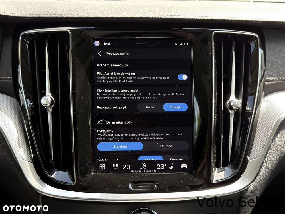 Volvo V60 Cross Country - 29