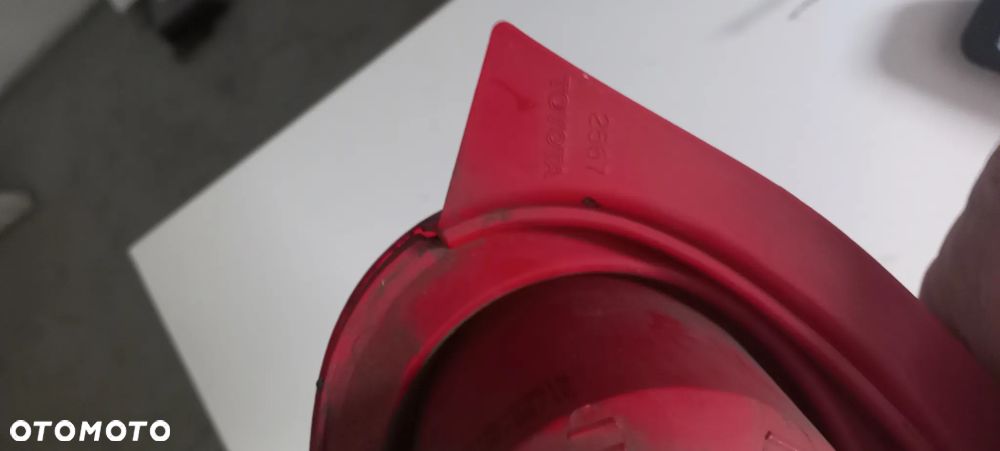 LAMPA LEWA TYLNA TOYOTA AYGO I EUROPA poznan - 2