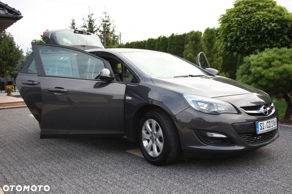 Opel Astra 1.4 Turbo Design Edition - 34