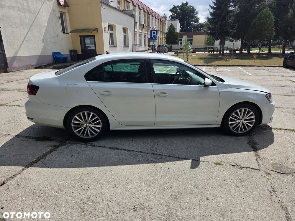 Volkswagen Jetta 1.4 TSI DSG BlueMotion Technology - 10