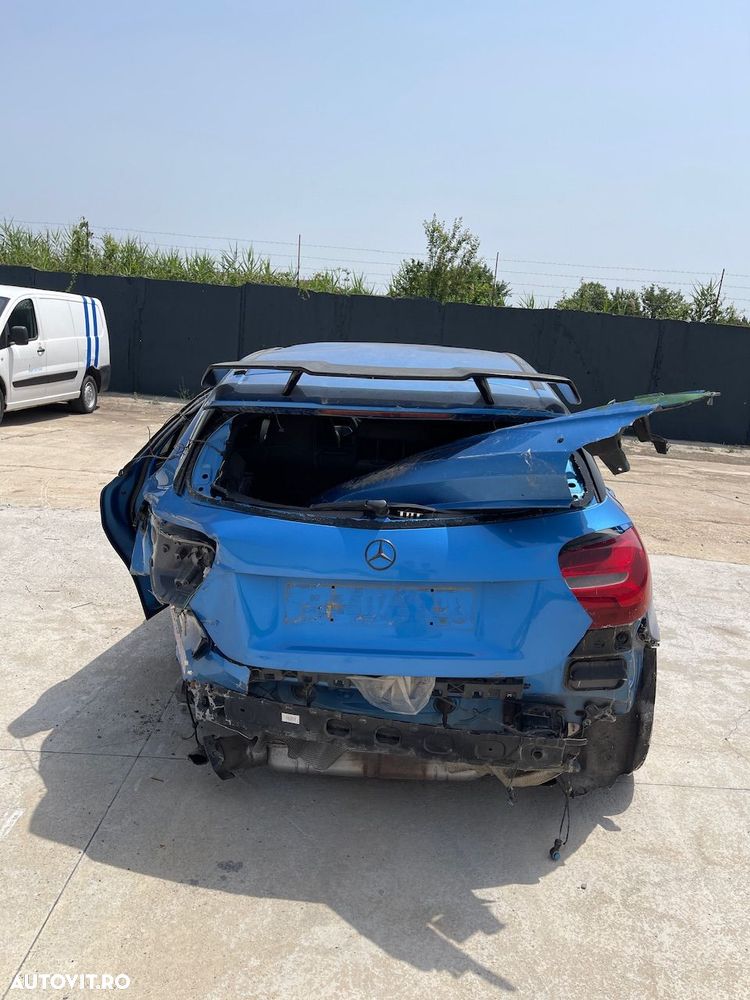 Dezmembrez  Mercedes A Class 1.6 Benzina 122 Cai 2016 - 2