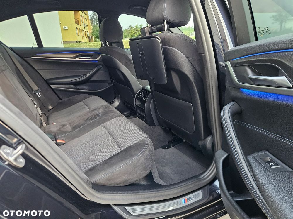 BMW Seria 5 520d MHEV M Sport sport - 17