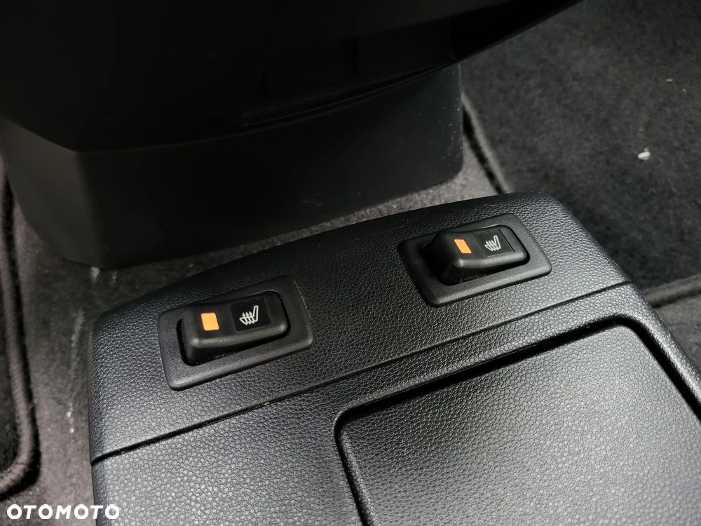 Mazda 5 2.0 Exclusive - 22