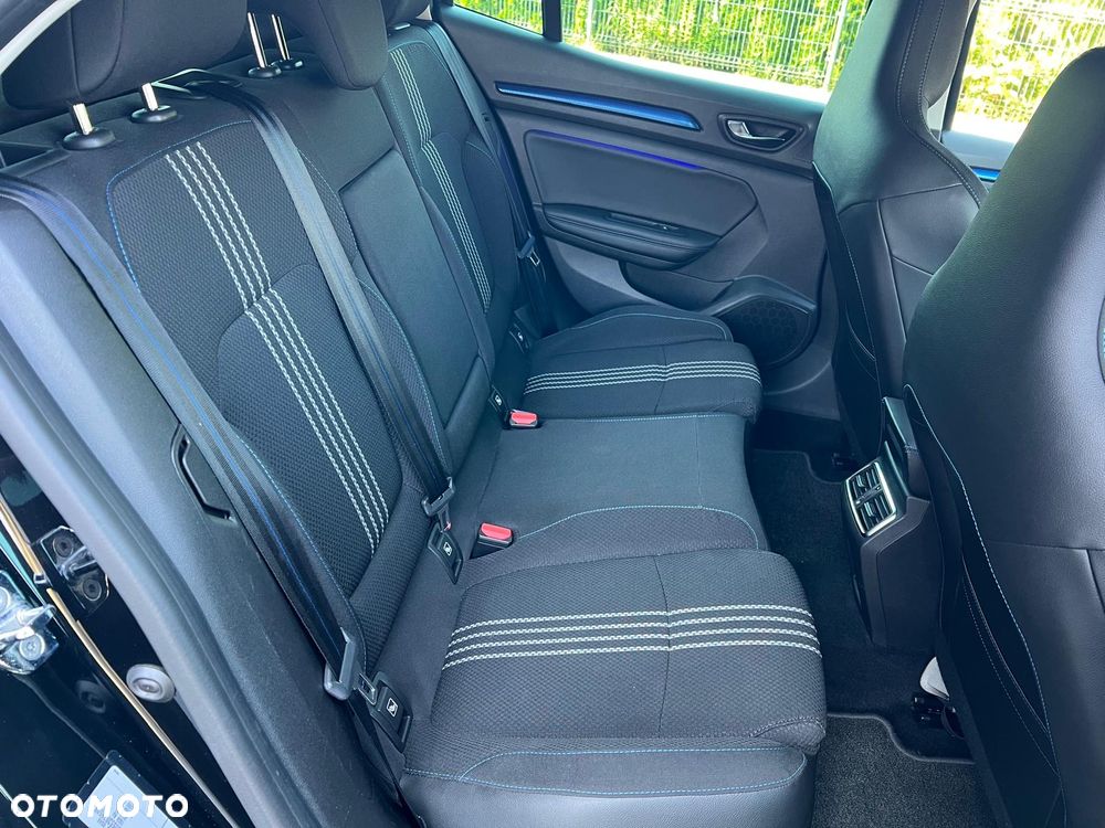 Renault Megane 1.6 TCe GT EDC - 17