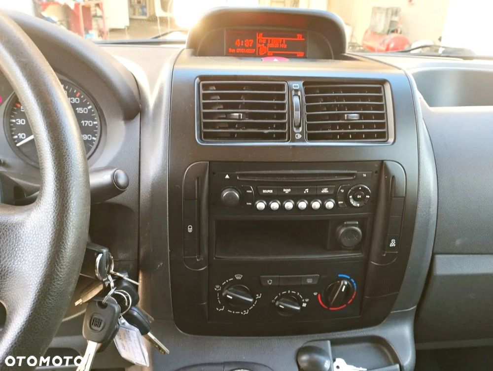 Fiat Scudo Chłodnia 130KM 2 zasilania chłodni - 17