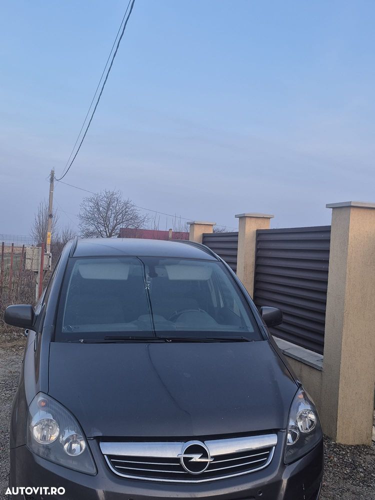 Opel Zafira - 2