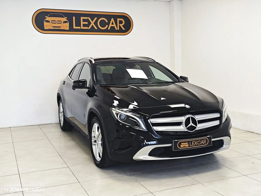 Mercedes-Benz GLA 200 d 4Matic 7G-DCT Urban - 17
