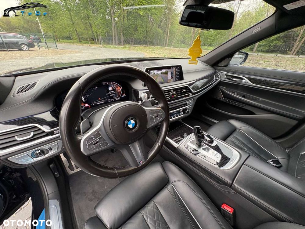 BMW Seria 7 750i xDrive - 20