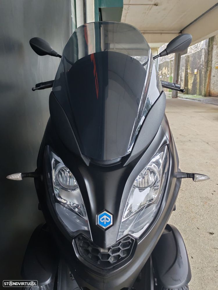 Piaggio MP3 300 S - 4