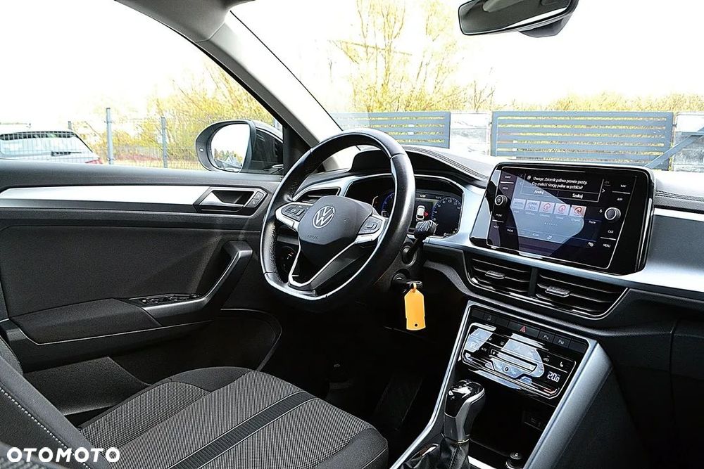 Volkswagen T-Roc 1.5 TSI OPF DSG ACTIVE - 19