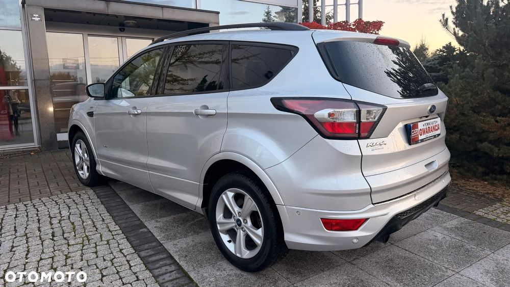 Ford Kuga - 33