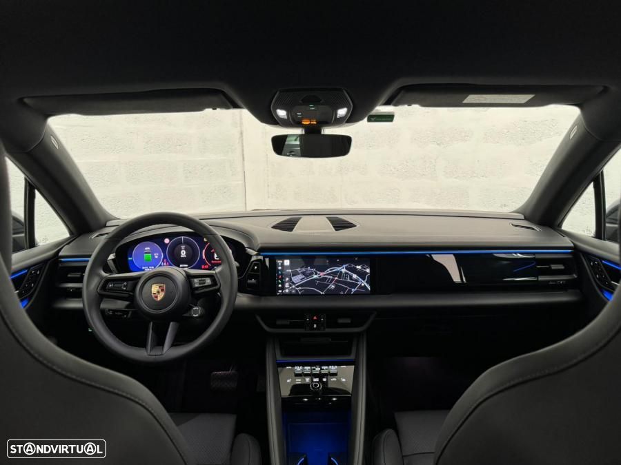 Porsche Macan Electric 4 - 3