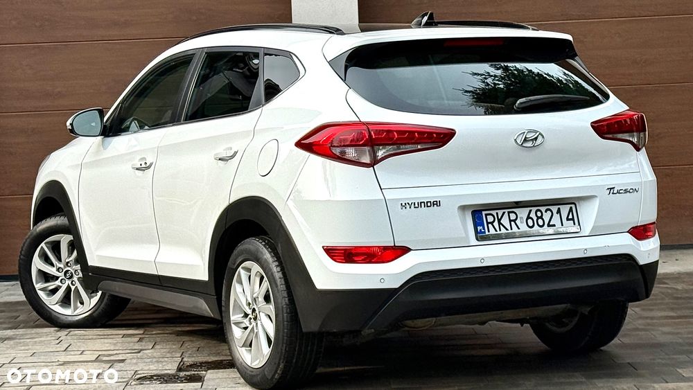 Hyundai Tucson 1.7 CRDI BlueDrive Comfort 2WD - 10