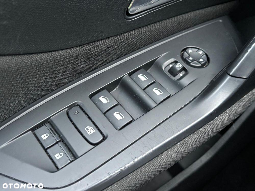 Peugeot 308 1.2 PureTech Active Pack S&S - 35