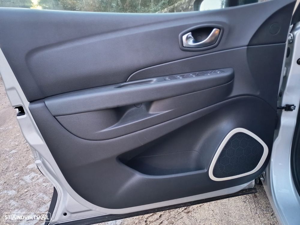 Renault Captur 0.9 TCE - 14