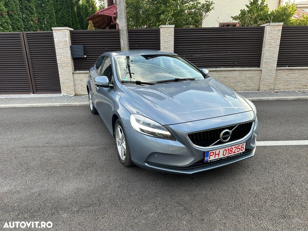 Volvo V40 D2 Momentum - 2