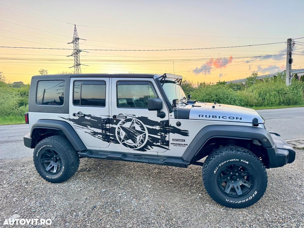 Jeep Wrangler - 9