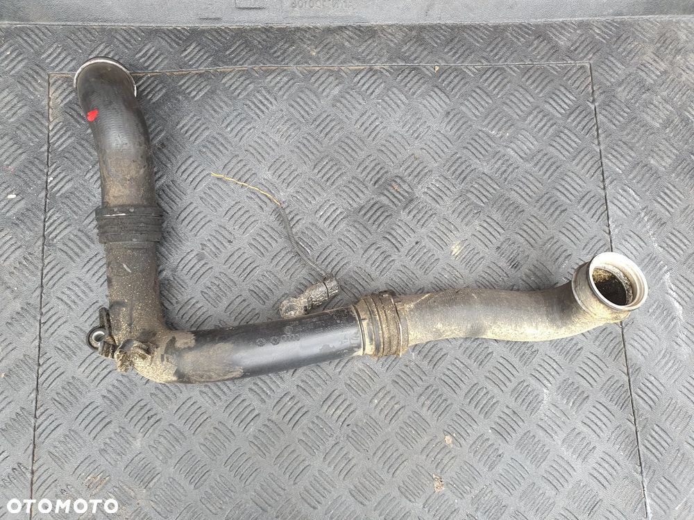WĄŻ INTERCOOLERA 1K0145770D PASSAT B6 A3 8P LEON II OCTAVIA EOS 2.0TDI BKD - 1