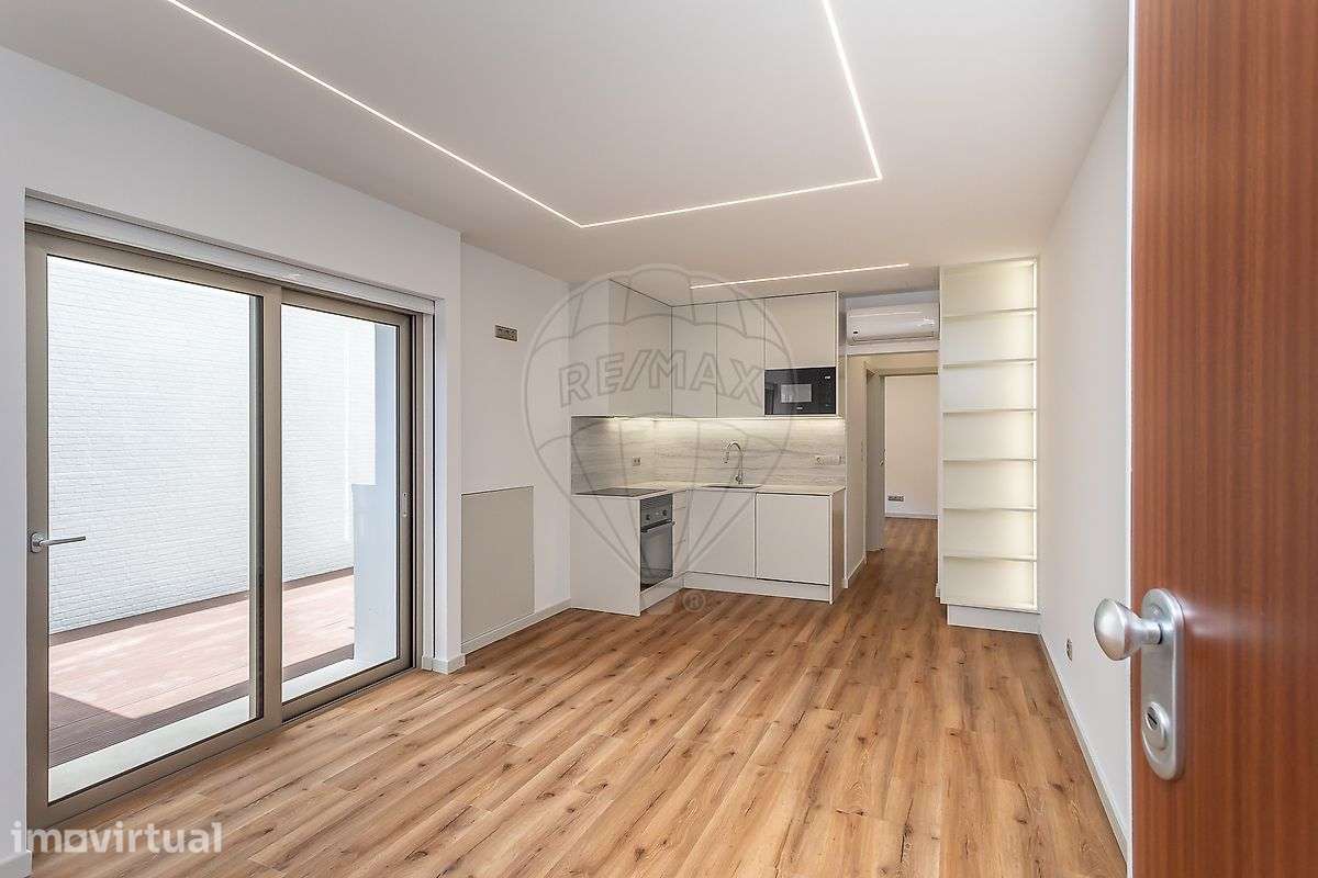 Apartamento T1 para arrendamento - Grande imagem: 2/14