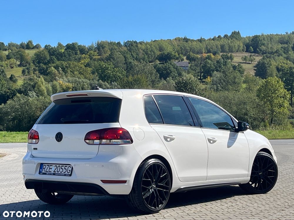 Volkswagen Golf - 15