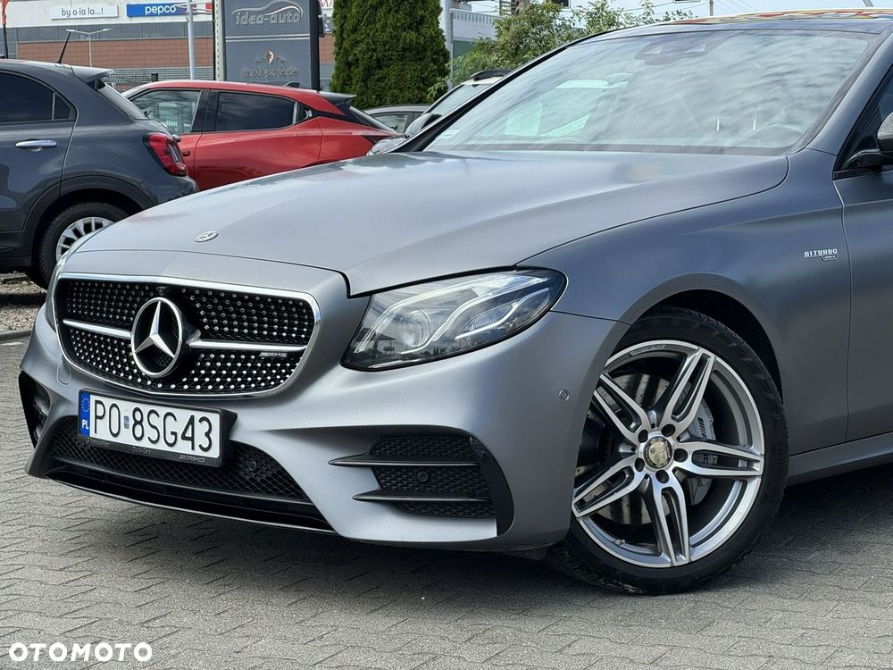 Mercedes-Benz Klasa E AMG 43 4Matic 9G-TRONIC - 19