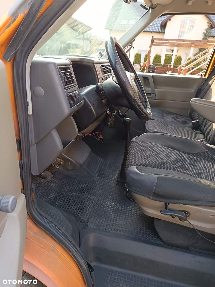 Volkswagen T4 DOKA - 18