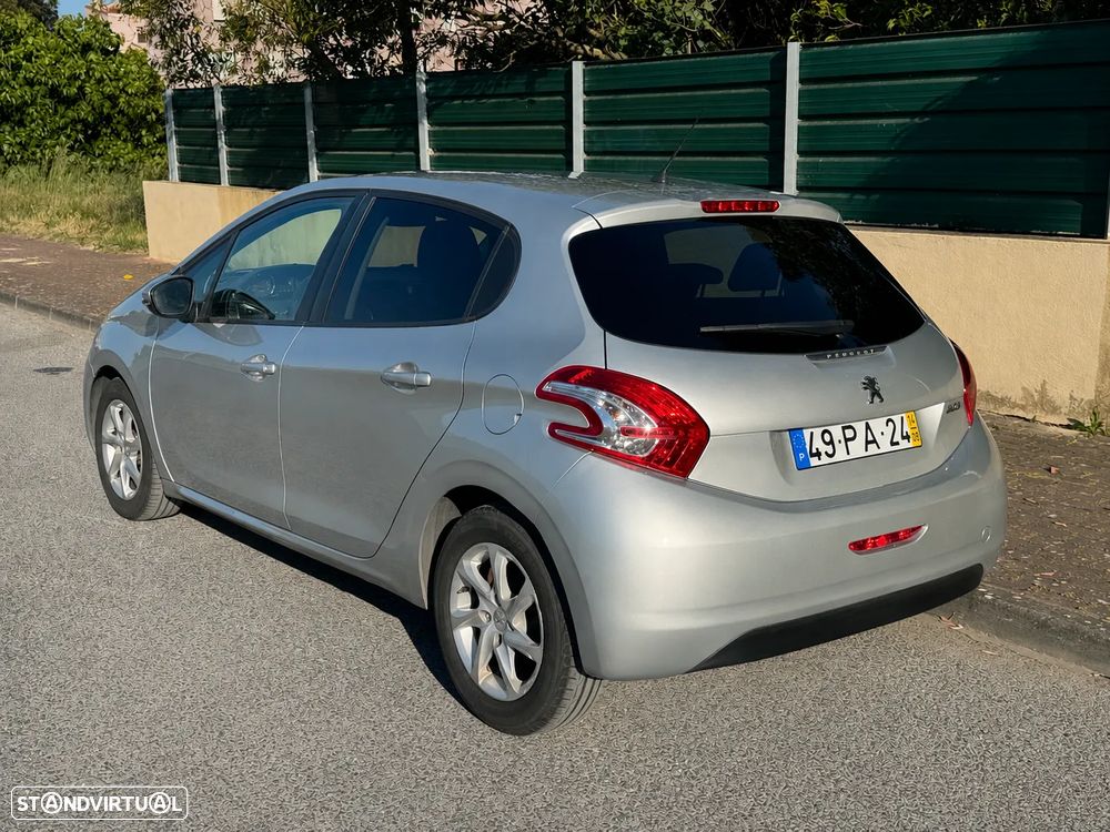 Peugeot 208 1.4 HDi Active - 3