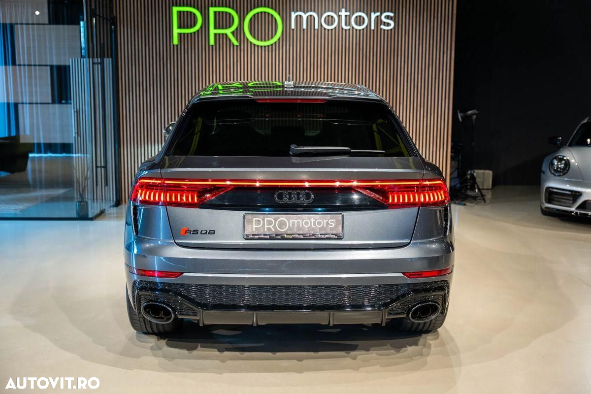 Audi RS Q8 - 25