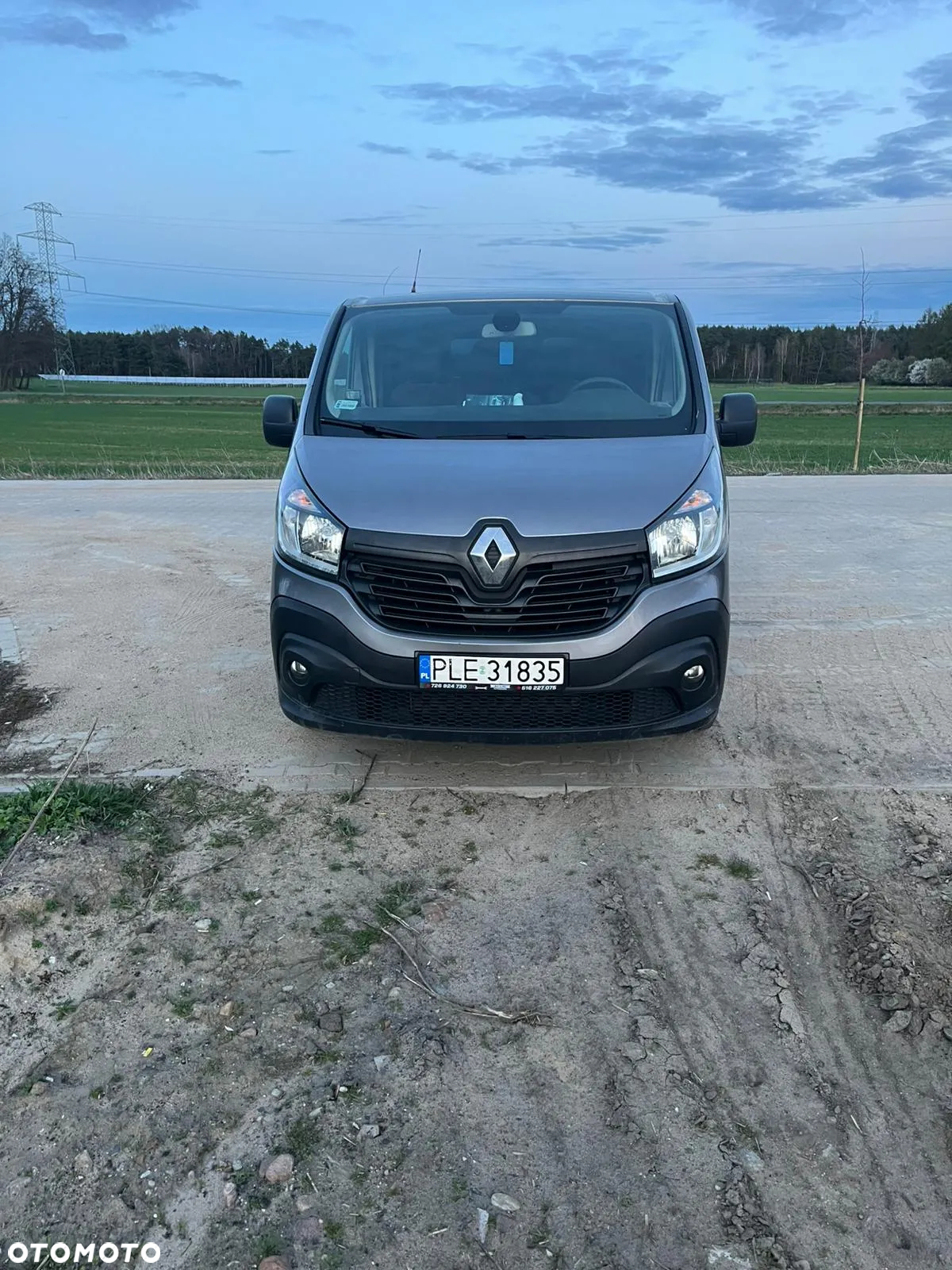Renault Traffic - 3