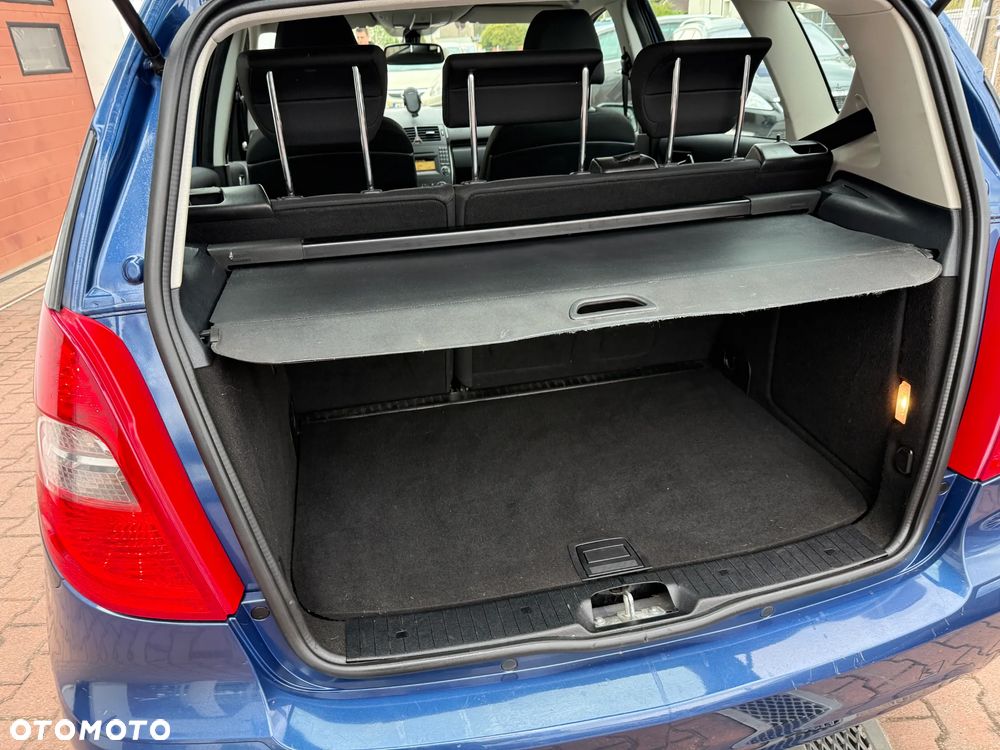 Mercedes-Benz Klasa A 170 BlueEFFICIENCY Elegance - 19