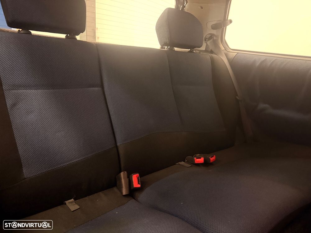 Fiat Punto 1.2 16V 80 Sport - 9
