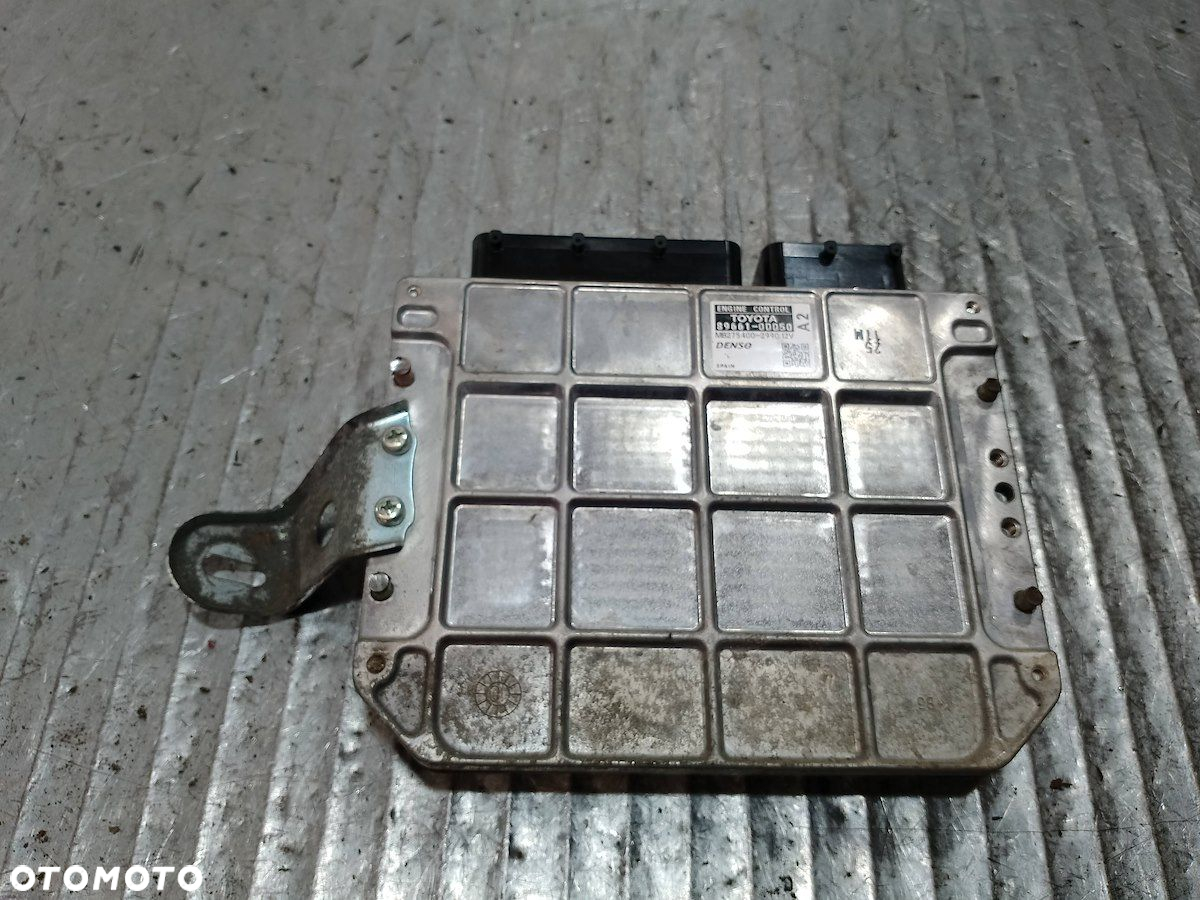 KOMPUTER, STEROWNIK TOYOTA YARIS II 896610DD50 1.3 16V - 3