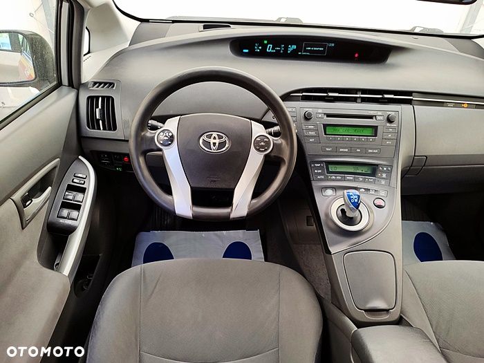 Toyota Prius - 23